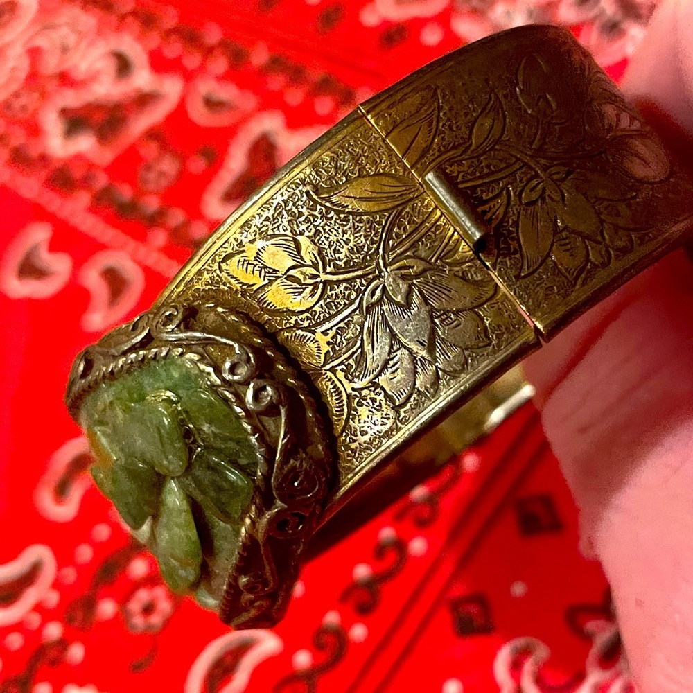 Beautiful Vintage Bracelet with Rhinestone Bezel - 70’s / 80’s